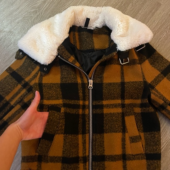 H&M Jacket - Picture 2 of 6